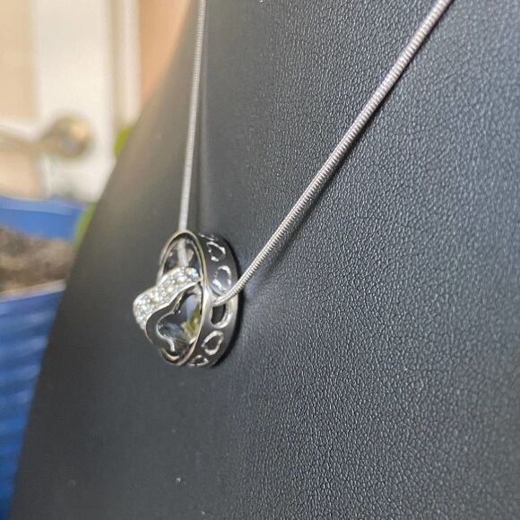 Silver Encircled Heart Swarovski Crystals Necklace - Picture 10 of 12